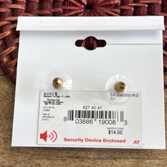 Lauren Conrad CZ Flower Earrings NWT - Picture 3 of 3